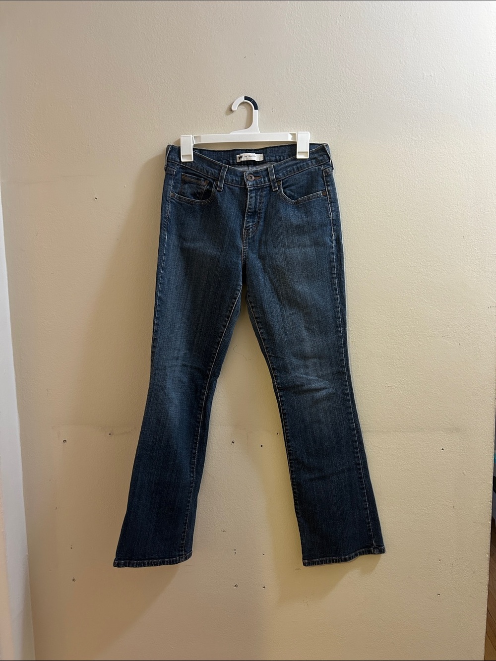 Levi's Dark Blue 515 Boot-Cut Women's Jeans 🌹